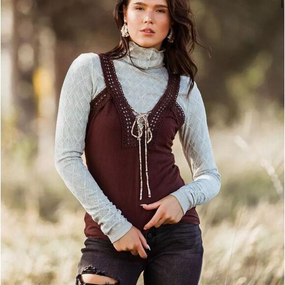 Gimmicks BKE Buckle Crochet Lace Up Tank Top NWT - Picture 1 of 8